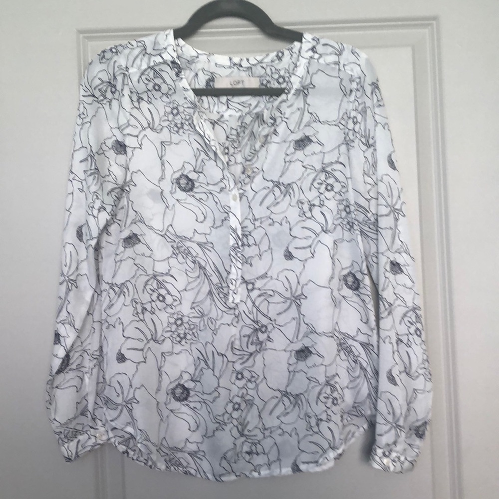 Loft blouse! Great to wear on the beach!